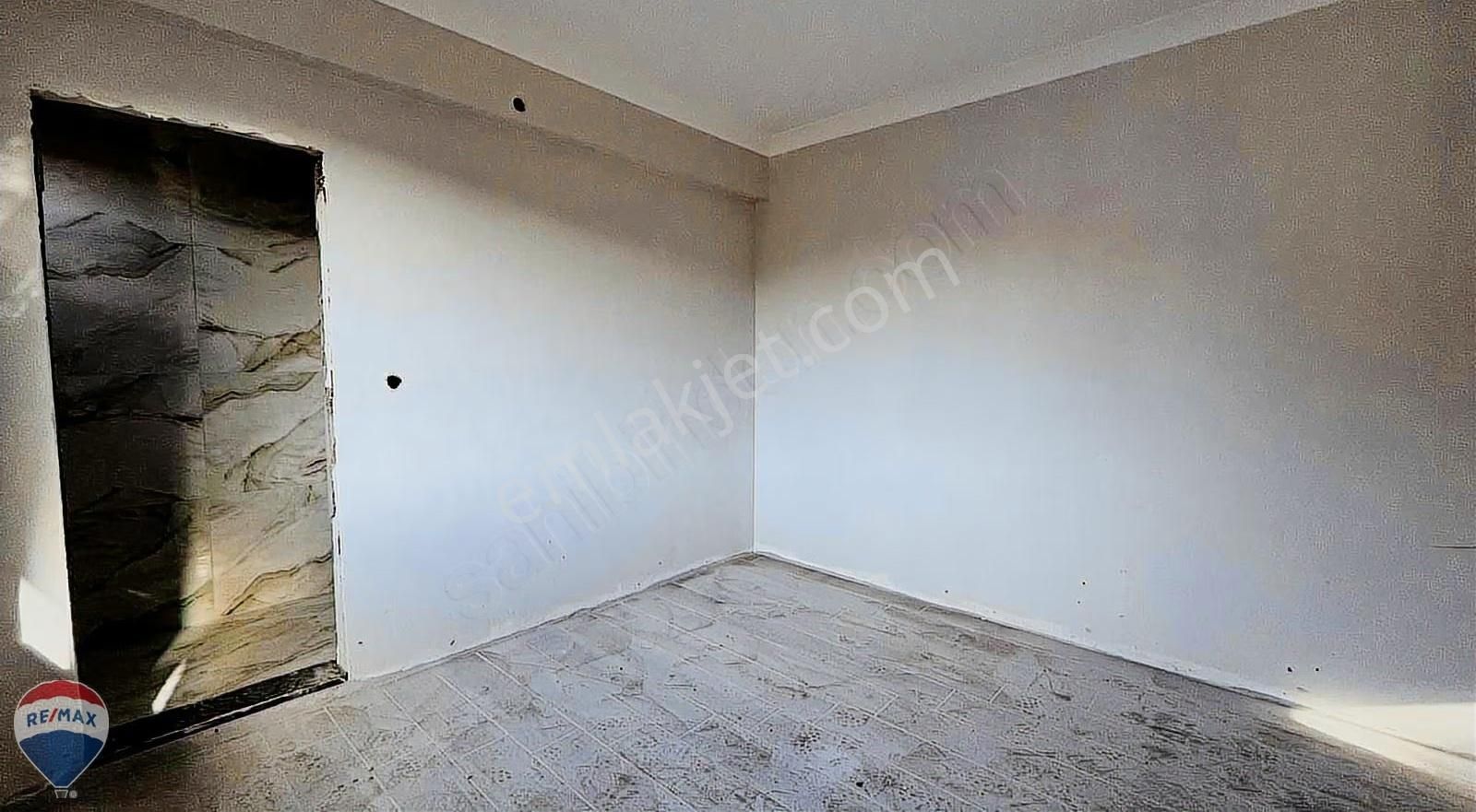 Remax Maviden 2+1 110 M2 Depolu Yerden Isıtmalı Yüksek Giriş - Görsel 24