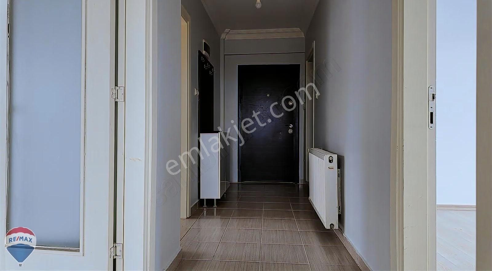 Remax Rıdvan Gediken Serdivan Arabacıalanında Garajlı 2+1 Daire - Görsel 12