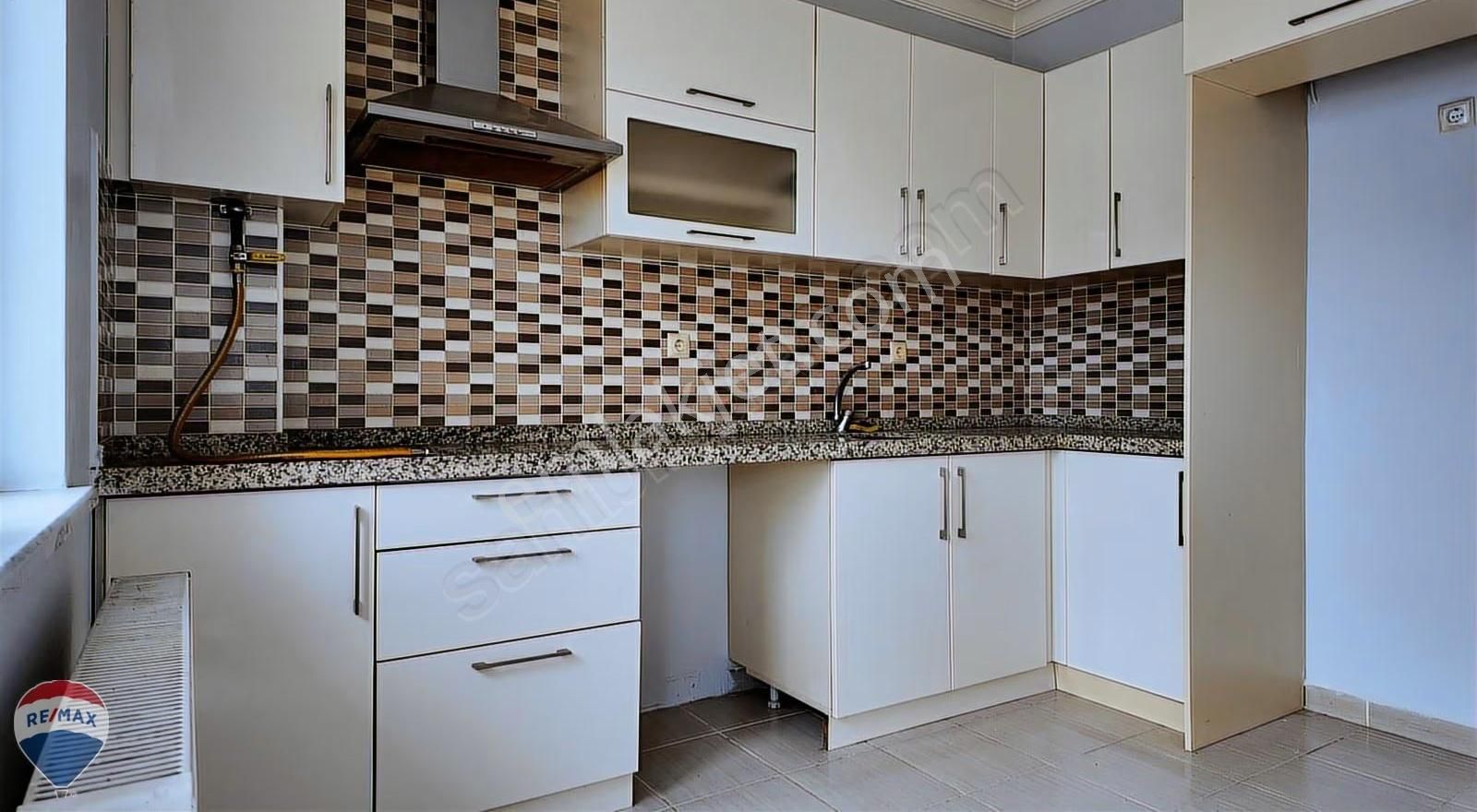 Remax Rıdvan Gediken Serdivan Arabacıalanında Garajlı 2+1 Daire - Görsel 20