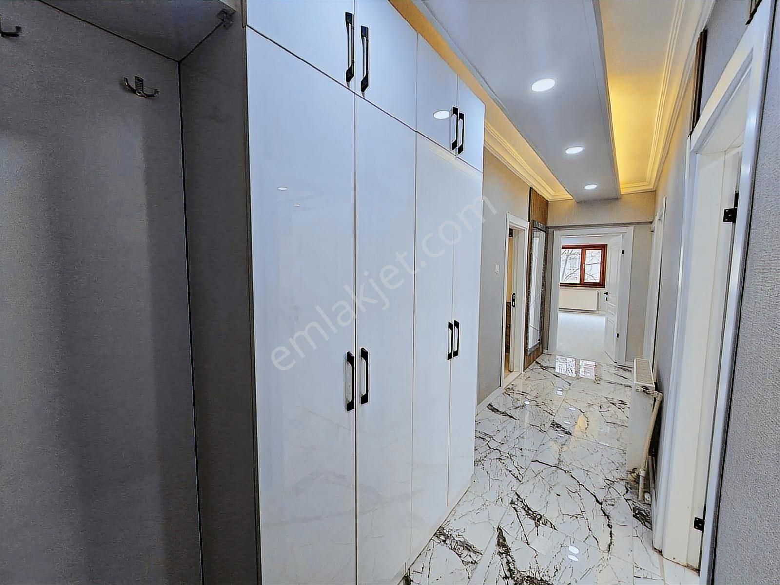 Sincan Tandoğan Mah. 3+1 Full Yapılı Ara Katta Satılık Daire - Görsel 17