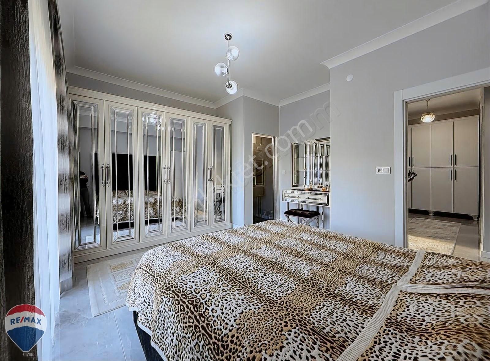 Remax Mavi'den Arifiye Cumhuriyet Mah. Satılık Mustakil Villa - Görsel 20