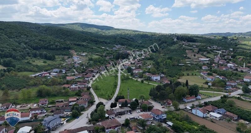 Satılık Arsa Sakarya Serdivan Uzunköy De 840 M2 Re/max Mavi'den