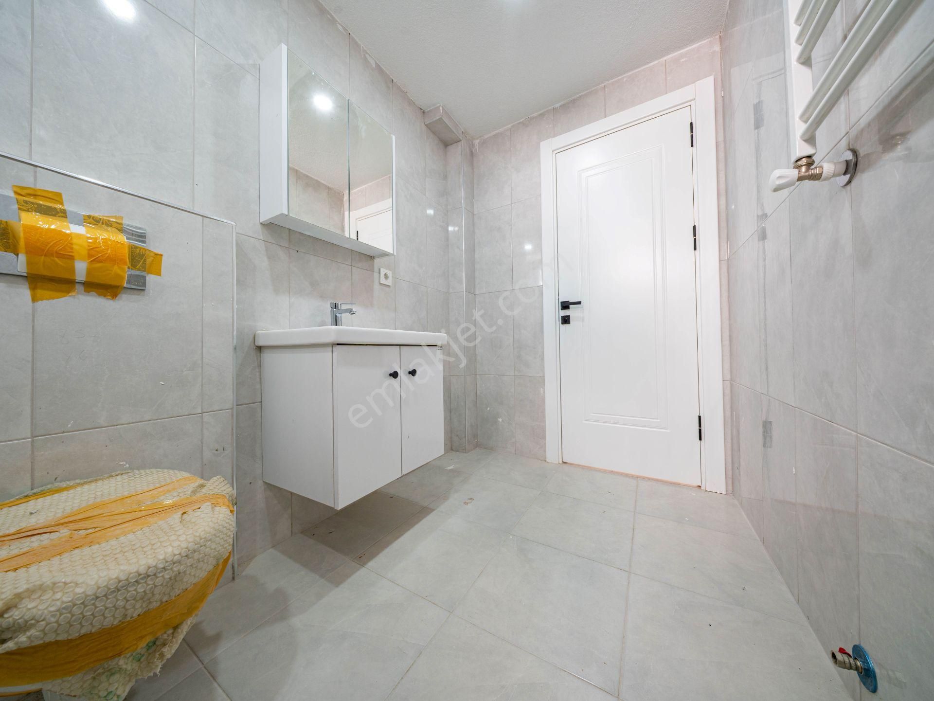 Bakırköy Zuhuratbaba Mah. 2+1 Ara Kat Ferah Lüx Daire.vizyon - Görsel 13