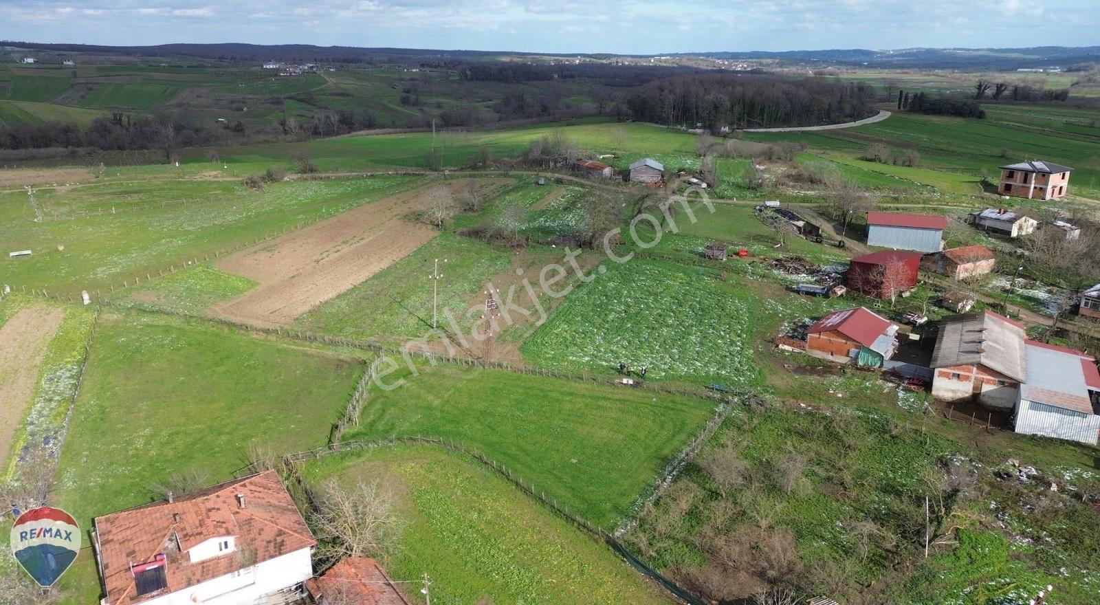 Remax Mavi Rıdvan Gedikten Kaynarcada Satılık 565 M2 Arsa - Görsel 13