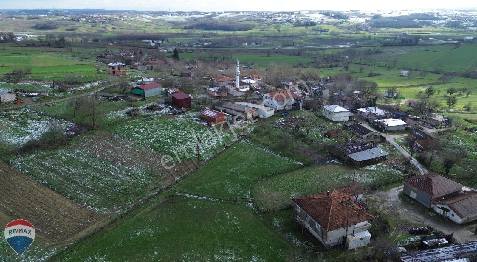 Remax Mavi Rıdvan Gedikten Kaynarcada Satılık 565 M2 Arsa - Görsel 26