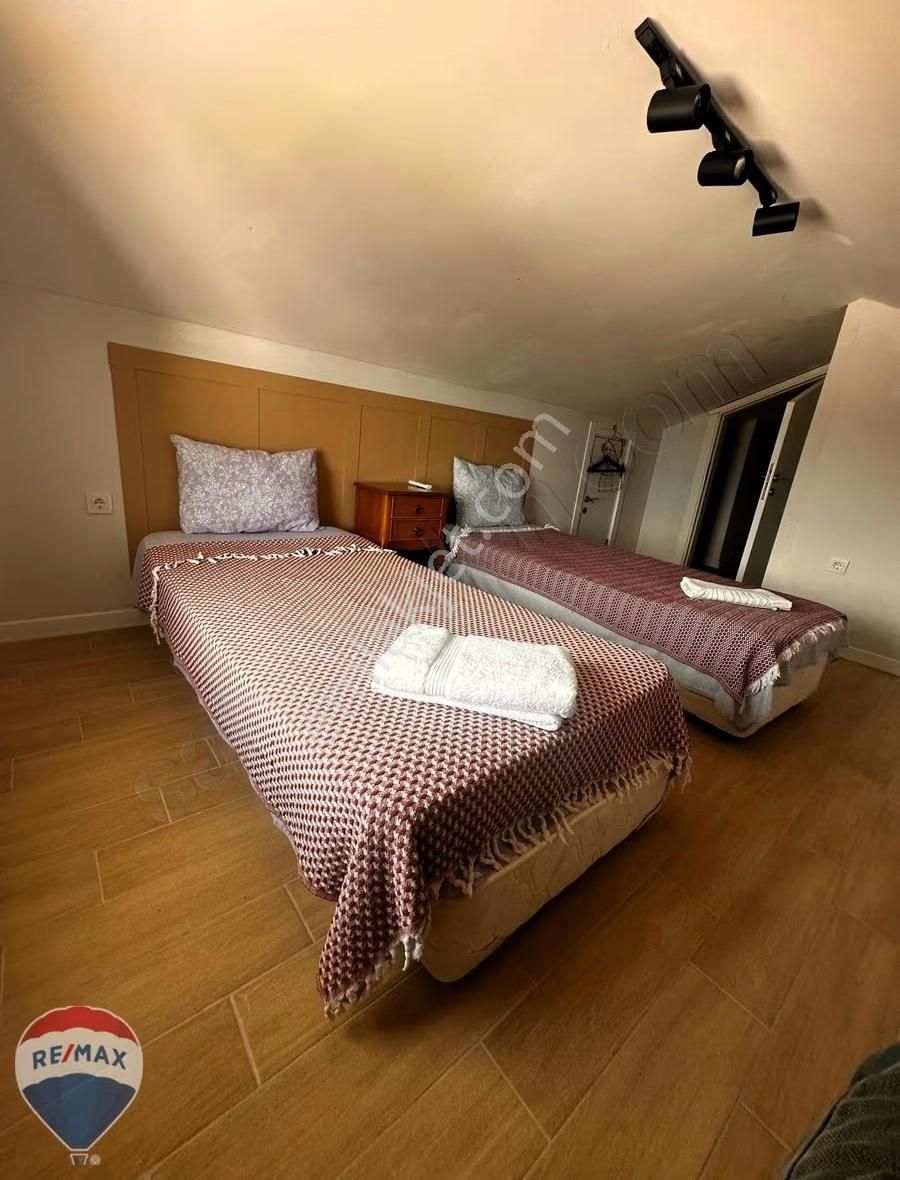 Sapanca Ünlüce Mahallesinde Satılık Havuzlı 3+1 Villa. - Görsel 2