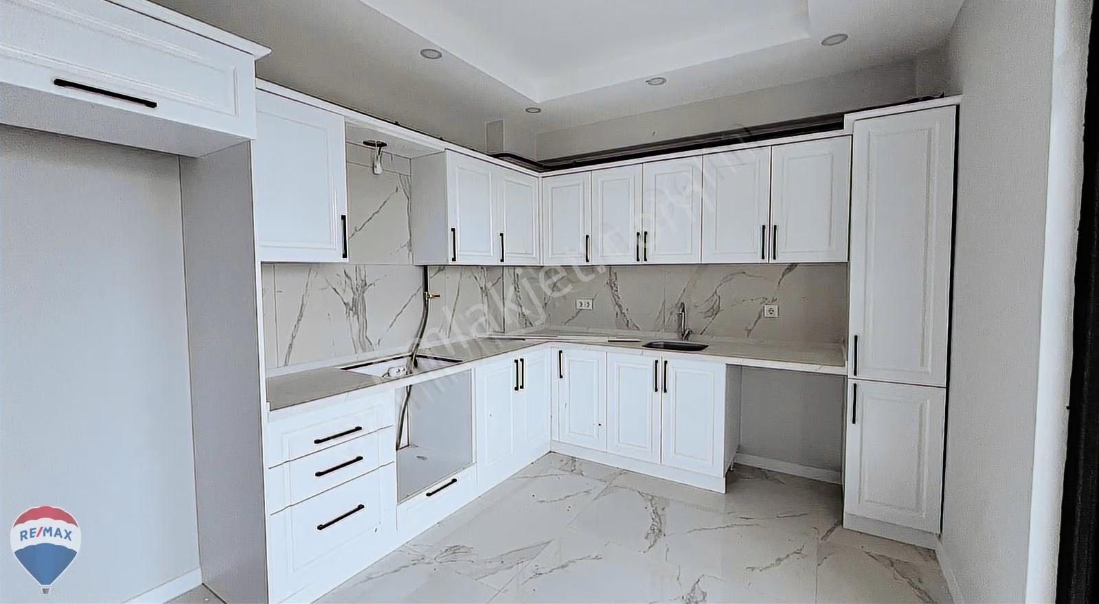 Remax Maviden Bahçeşehir Koleji Karşısı 3+1 130m2 3.kat Daire - Görsel 12