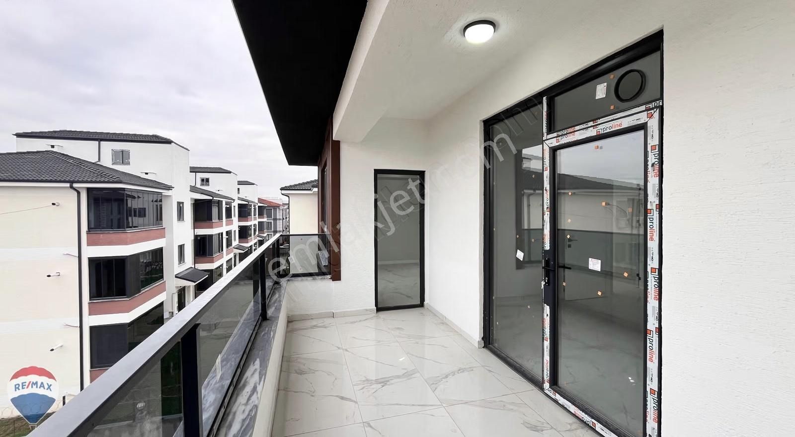 Remax Maviden Bahçeşehir Koleji Karşısı 3+1 130m2 3.kat Daire - Görsel 19