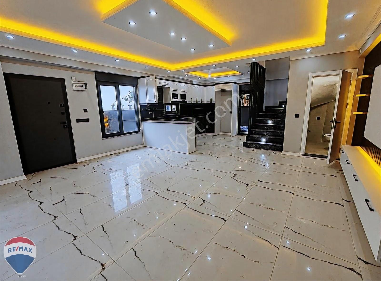 Re/max Maviden 5+1 Ebv. Banyolu Muhteşem Deniz Manzaralı Müstaki - Görsel 12