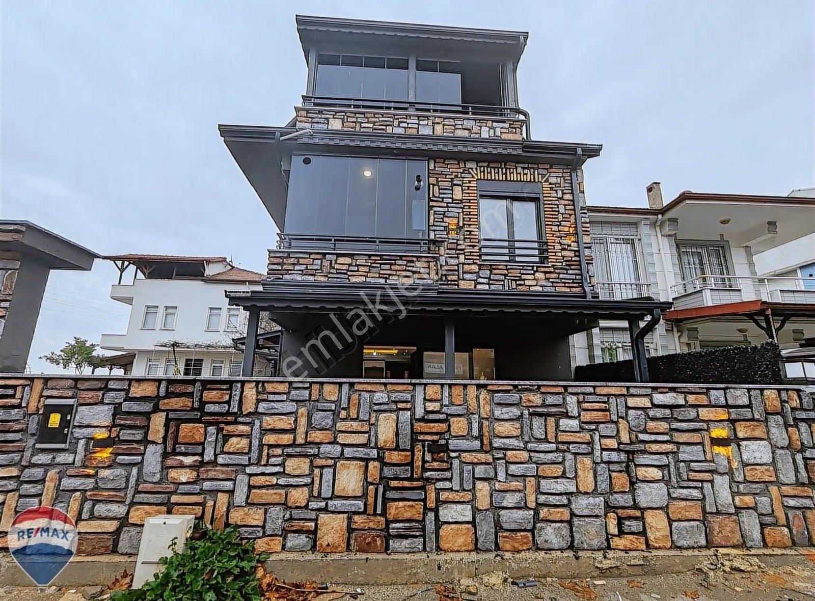 Re/max Maviden 5+1 Ebv. Banyolu Muhteşem Deniz Manzaralı Müstaki - Görsel 23