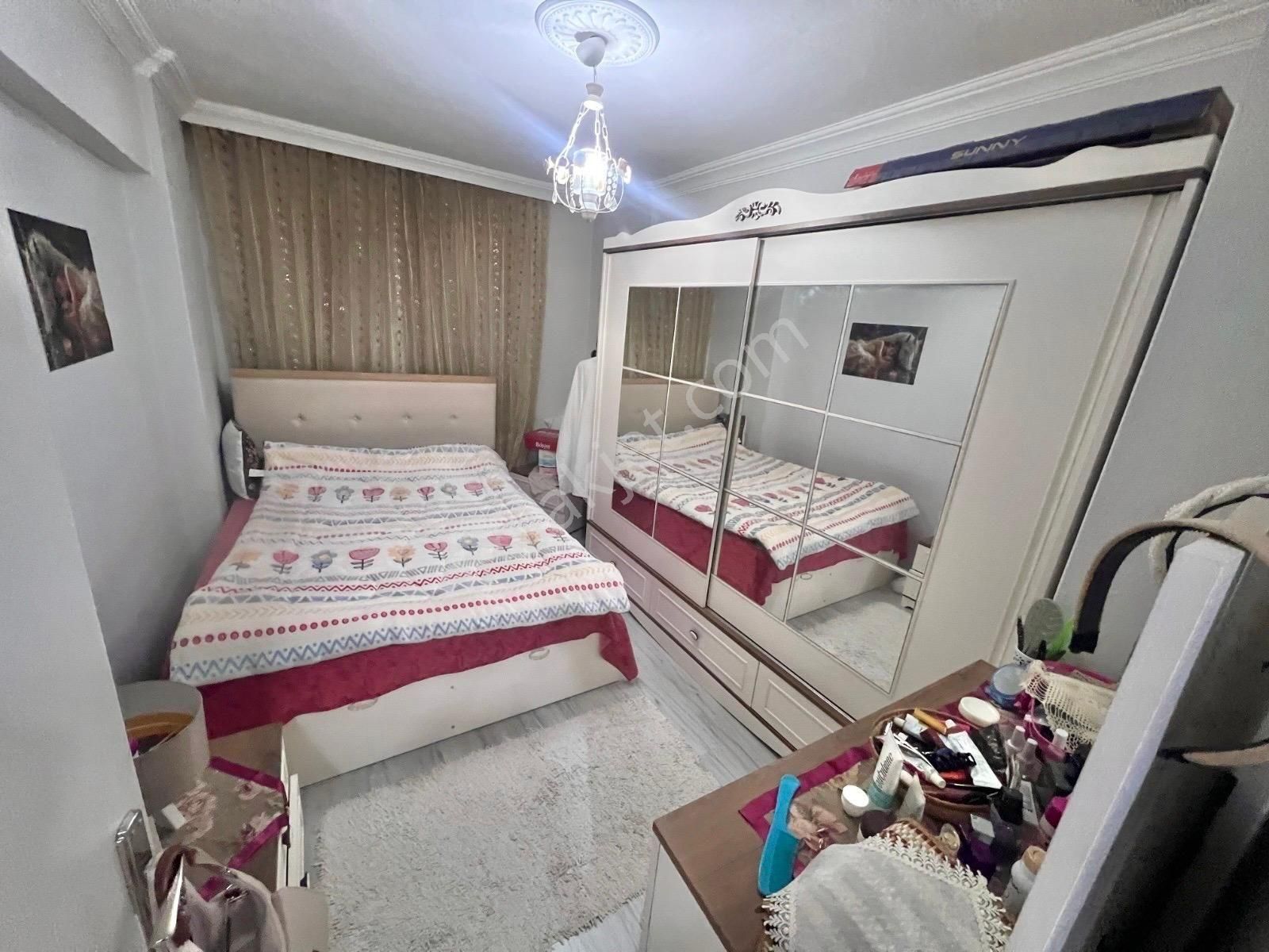Sincan Akşemsettin Mah. 3+1 Full Yapılı Ara Katta Satılık Daire - Görsel 2