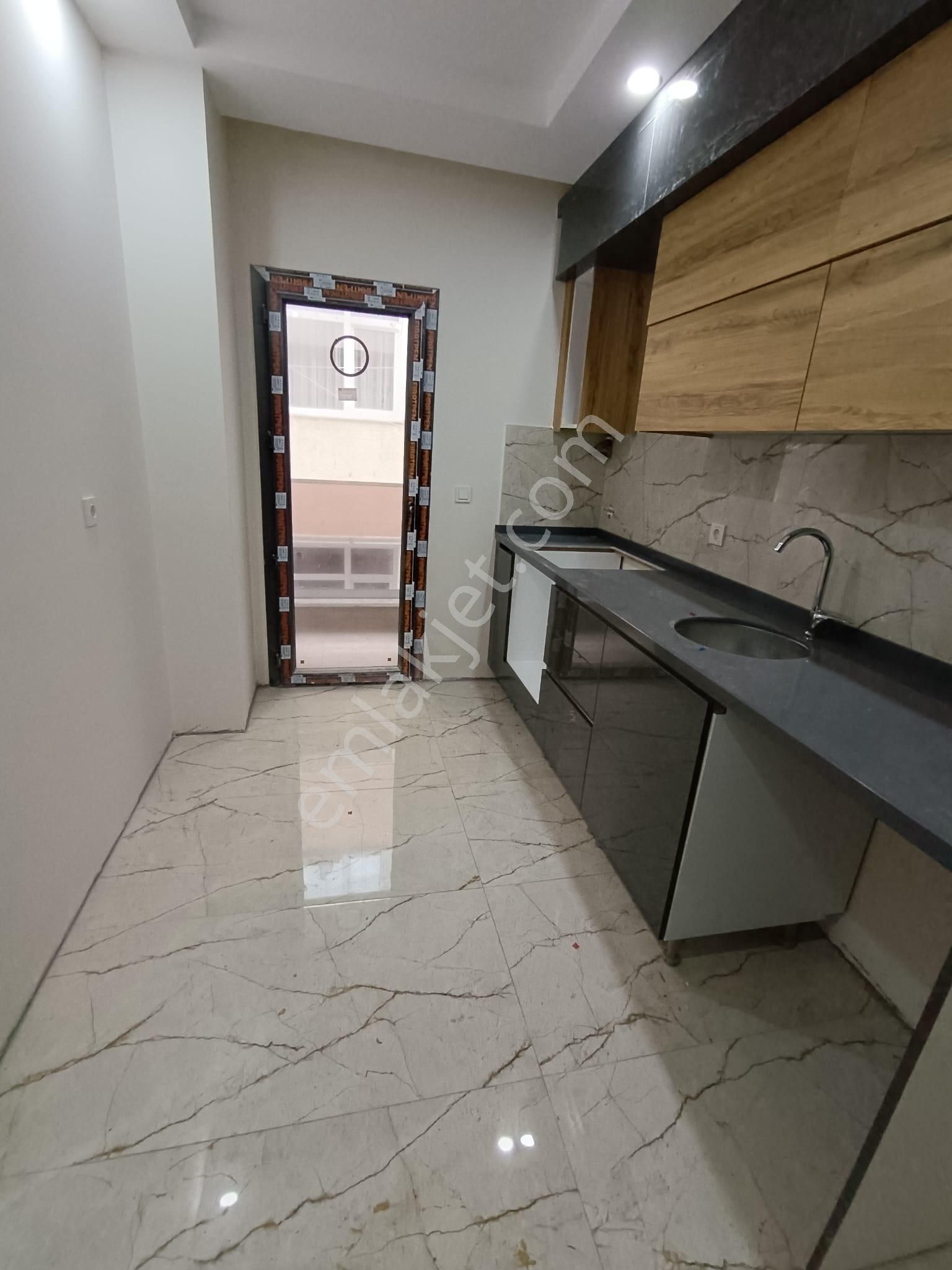 Avcılar Üniversite Mahallesi Yeni Binada 2+1 Kiralık Daire - Görsel 14