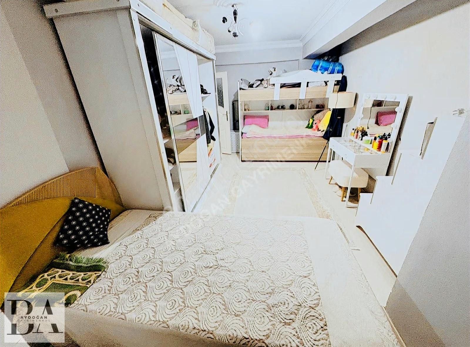 Aydoğan'dan Satılık Yunus Emre Mah 1 Kat Merkezi Daire - Görsel 3