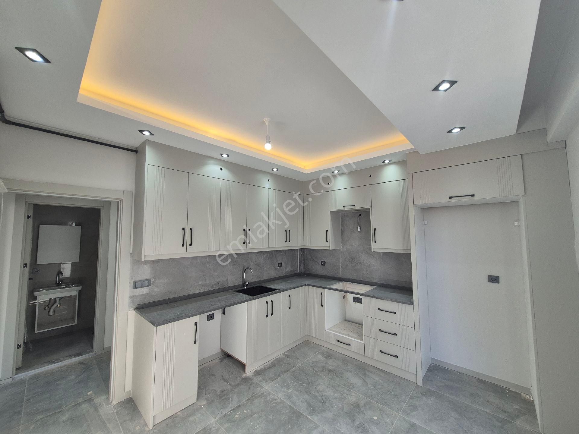 Çalışkandan Yeni Şafak Mah 3+1 140 M2