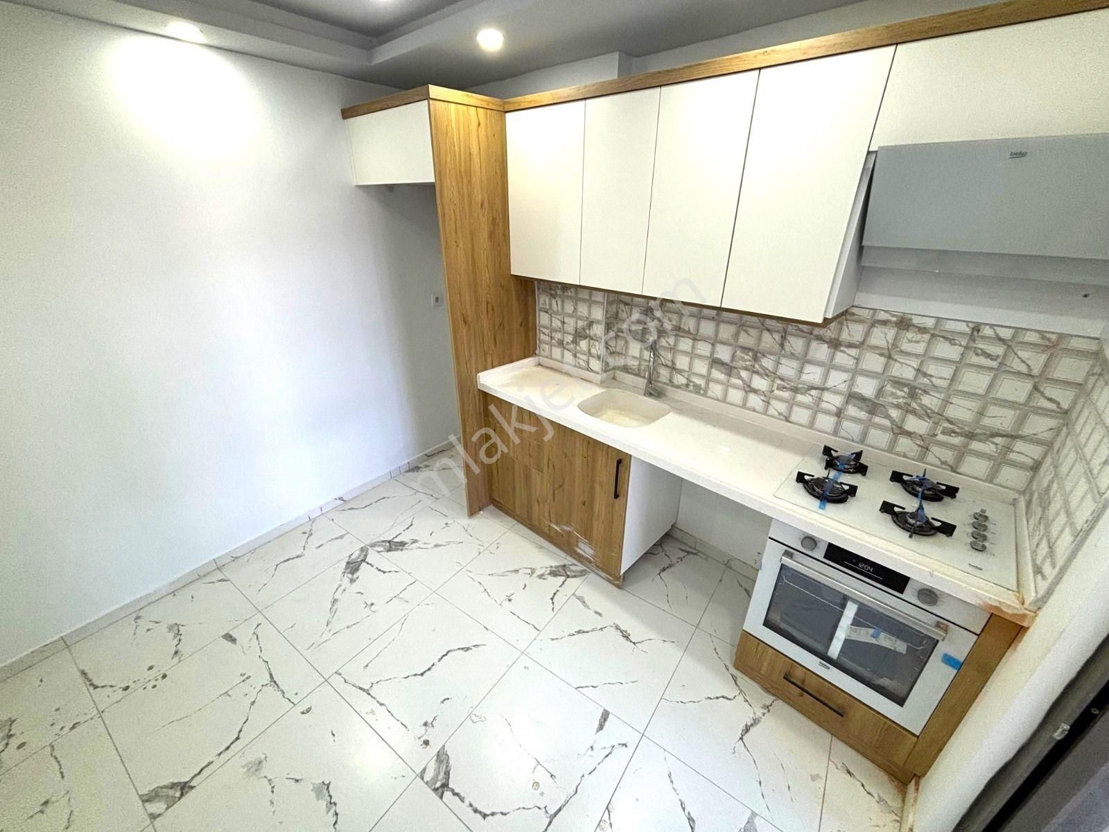 🏡 Referans'tan Zeytinli'de Ebeveyn Banyolu Ayrı Mutfak Yüksek Giriş 3+1 Daire - Görsel 2