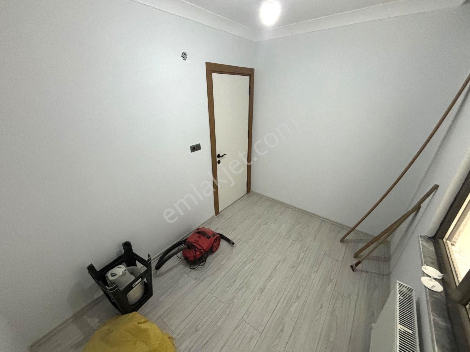 🏡 Referans'tan Zeytinli'de Ebeveyn Banyolu Ayrı Mutfak Yüksek Giriş 3+1 Daire - Görsel 24