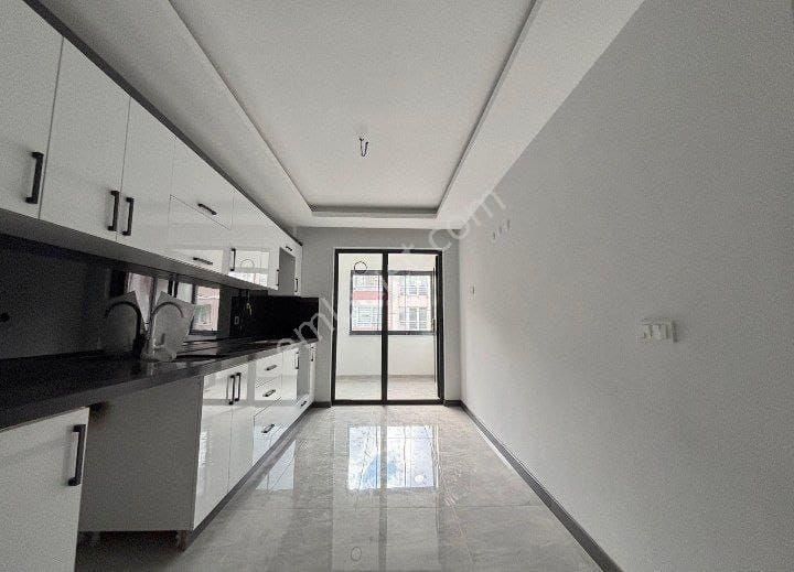 Güngören'de Ulaşıma Yakın 2+1 Kiralık Daire Emlakçı Degilim Ev Sahibiyim - Görsel 5