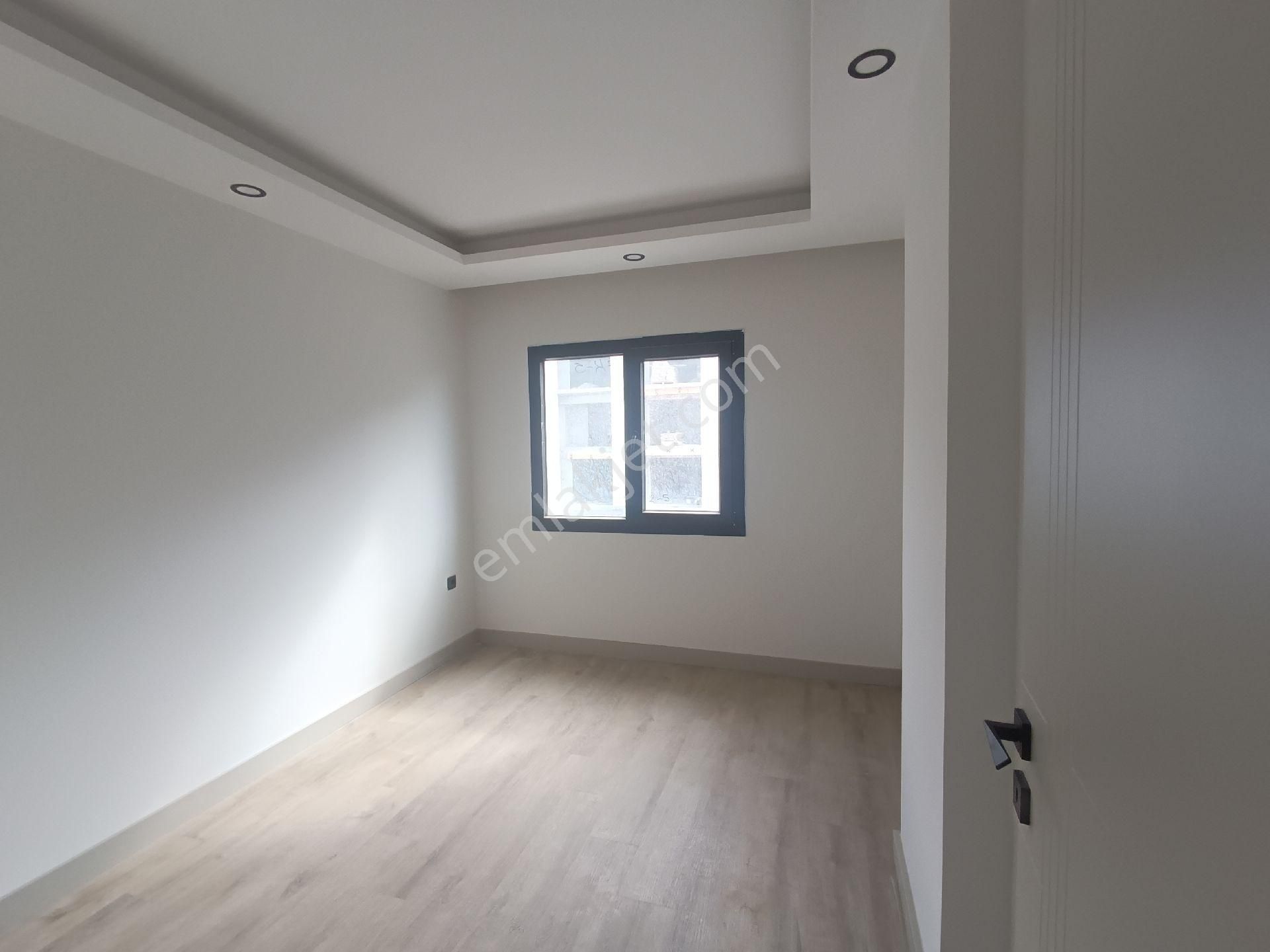 Kuşadası Merkezde Satılık 4+1 Genisş Dubleks Daire - Görsel 14