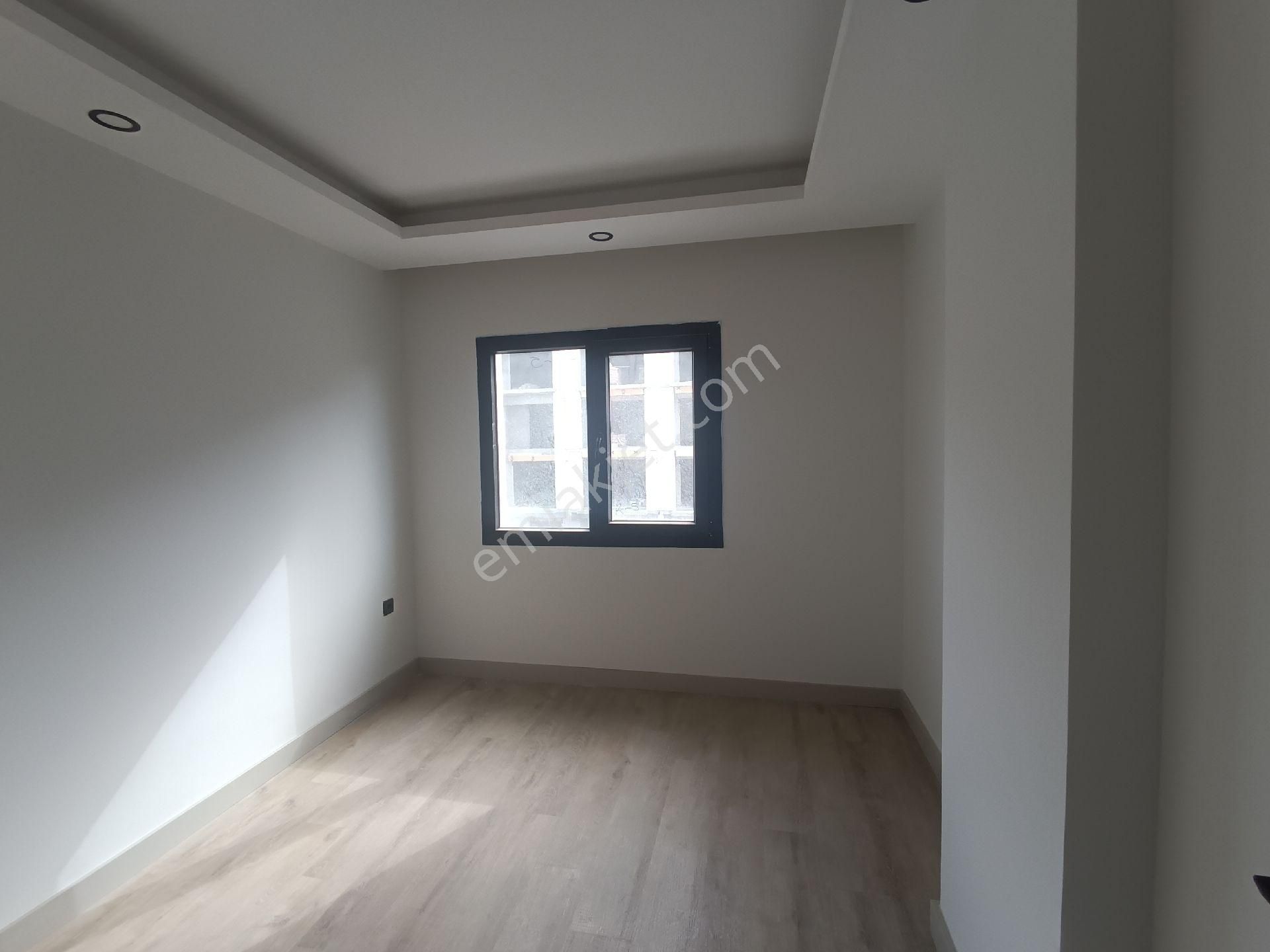 Kuşadası Merkezde Satılık 4+1 Genisş Dubleks Daire - Görsel 13