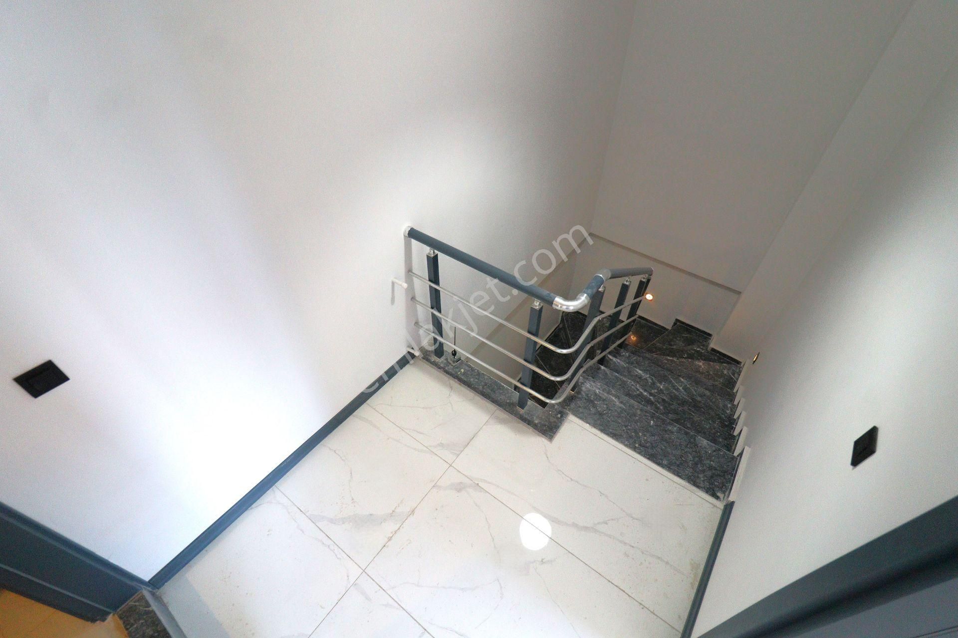 Akçay'da Aygül'den Yüksek Krediye Uygun Nezih Site İçi Çift Balkonlu Lüks 2+1 Satılık Dubleks Daire - Görsel 28