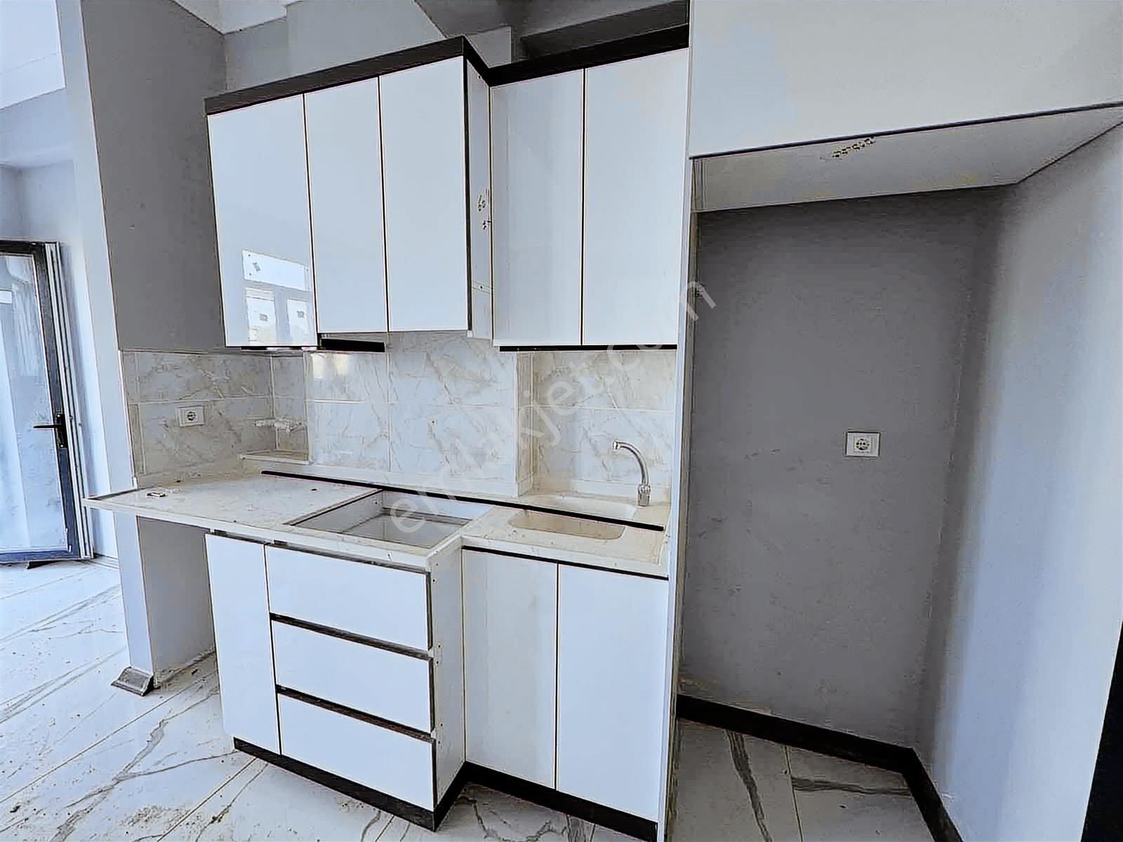 #mega Yapı# Yeni Nesil Havuzlu Sitede 1+1 2+1 Villa Daireleri - Görsel 12