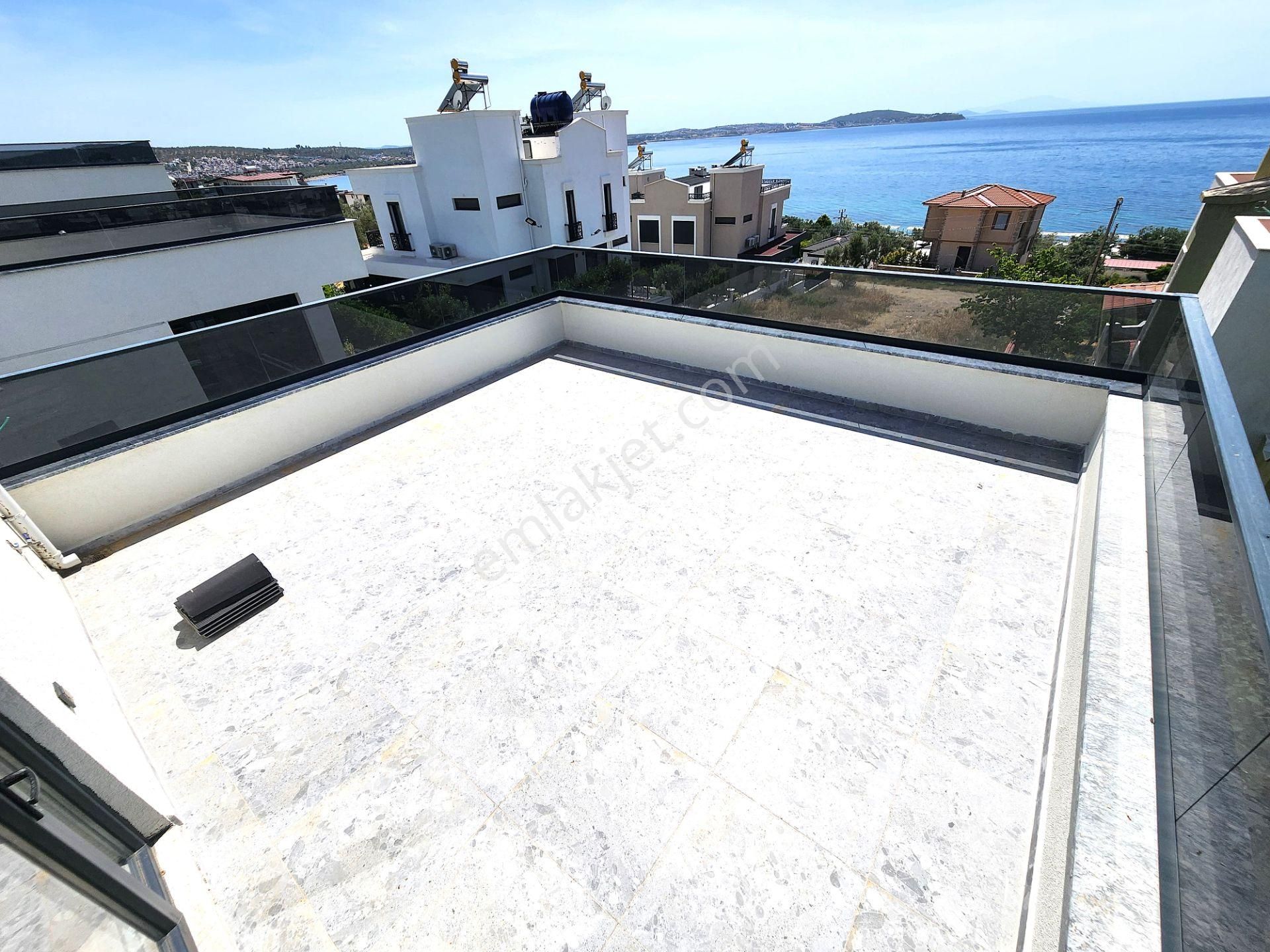 Burhaniye Pelitköy'de Aygülden Sıfır Çift Terasıyla Full Lebiderya Deniz Manzaralı 4+1 Satılık Villa - Görsel 33