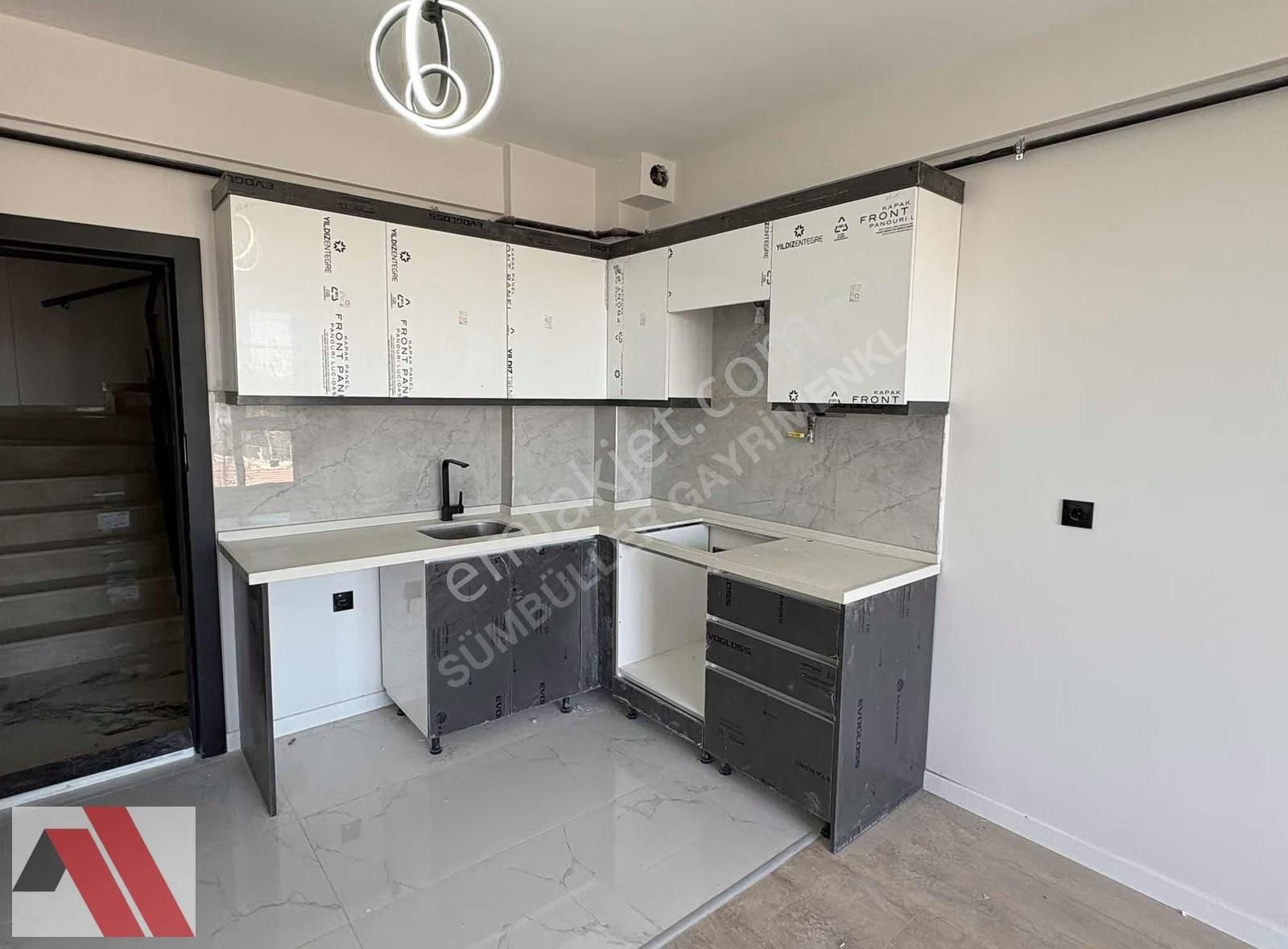 Sümbüller'den Esentepe Mah. İskanlı Ara Kat Z.ısıtmalı Şık 1+1 - Görsel 3