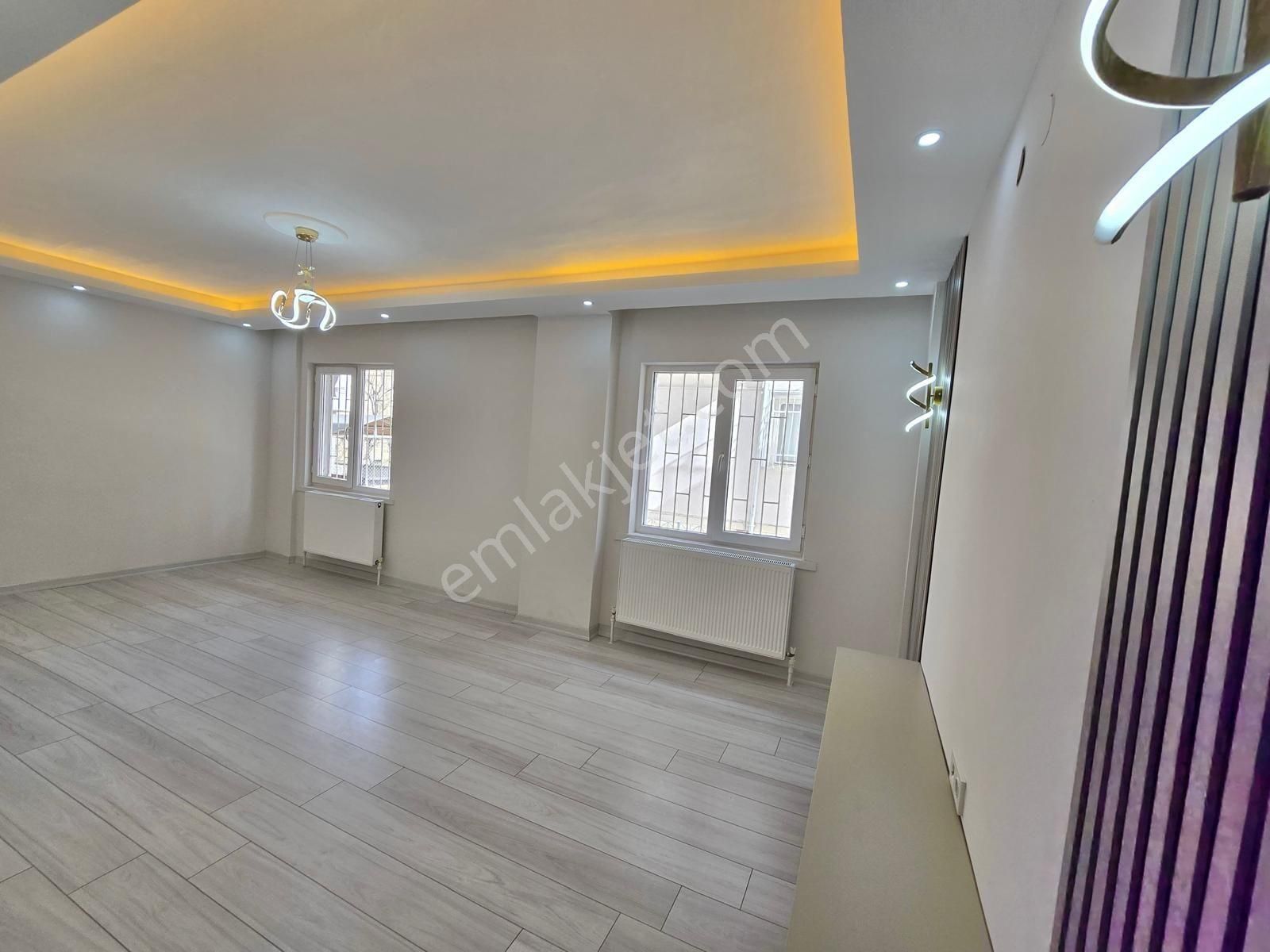 Sincan Plevne Mah. 3+1 Lüks Yapılı Salon Bağımsız Satılık Daire - Görsel 9