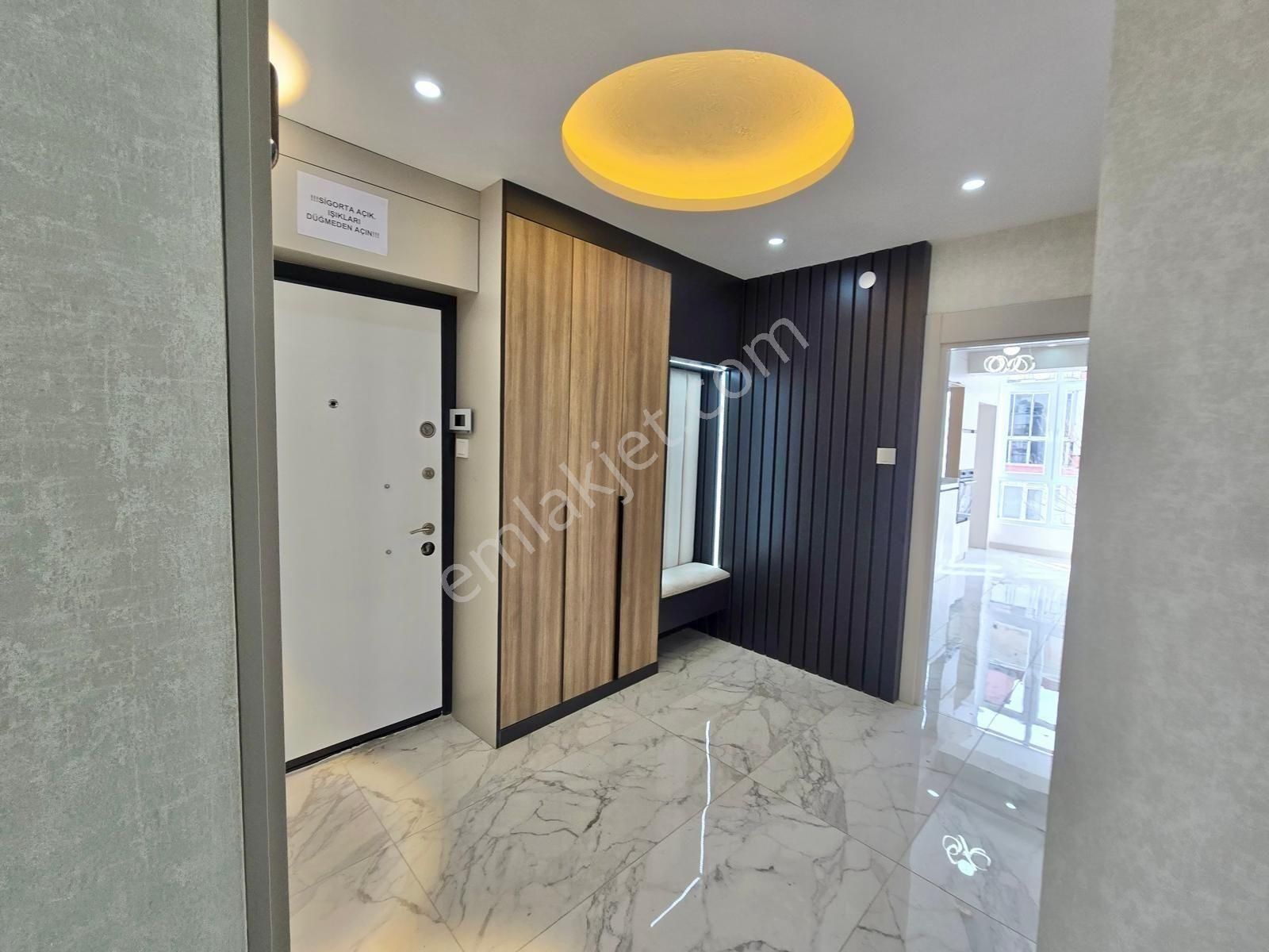 Sincan Pınarbaşı Mah. 3+1 Lüks Yapılı Salon Bağımsız Geniş Daire - Görsel 25