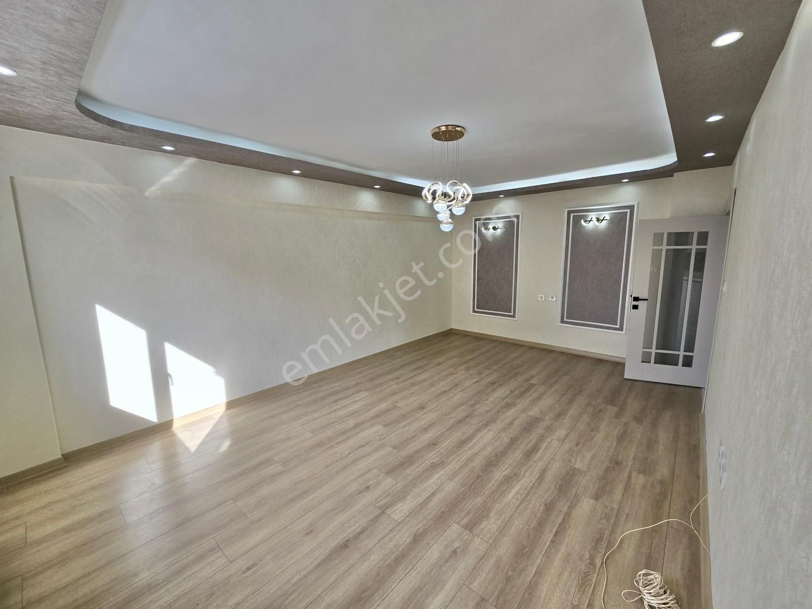 Sincan Pınarbaşı Mah. 3+1 Lüks Yapılı Salon Bağımsız Geniş Daire - Görsel 10