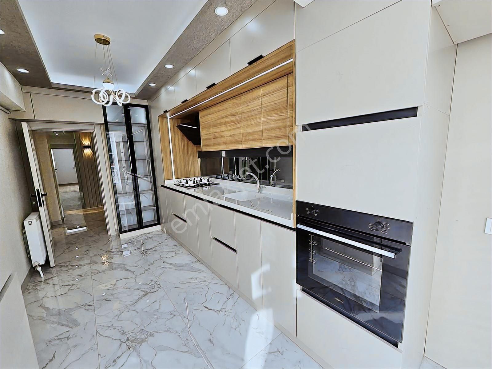 Sincan Pınarbaşı Mah. 3+1 Lüks Yapılı Salon Bağımsız Geniş Daire - Görsel 27