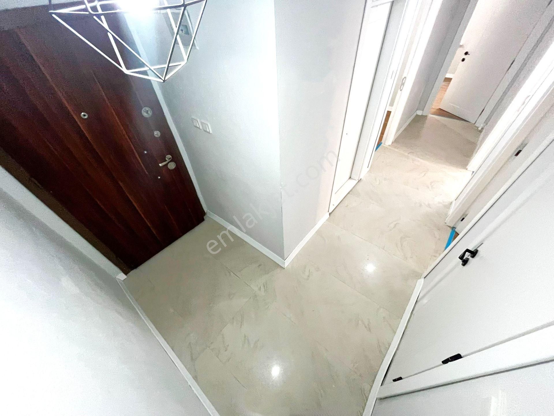 Aygül'den Akçay'da Site İçi Ara Kat Ayrı Mutfaklı Denize Ve Pazara Yakın Mesafede 2+1 Satılık Daire - Görsel 34