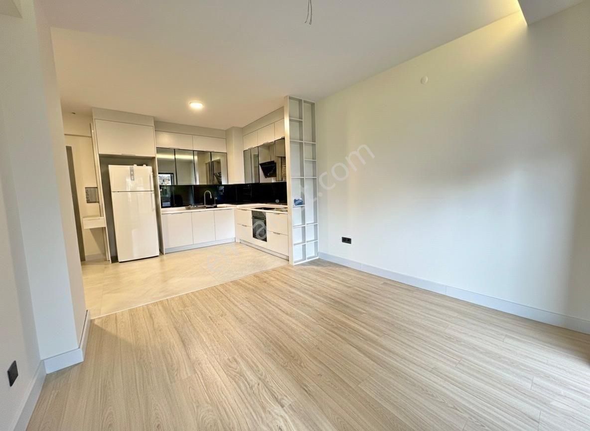 Eryamanda 2+1 Akıllı Ev Sistemli Lüks Yapılı Satılık Daire - Görsel 14