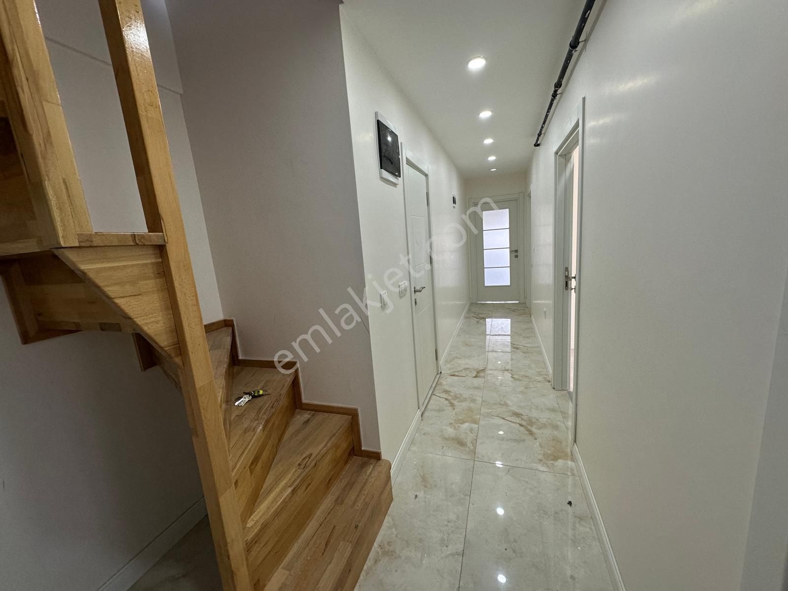 Bahçelievler Merk Mah. Satılık Sıfır 5+1 Otoparklı Dubleks Daire. Vizyon - Görsel 16