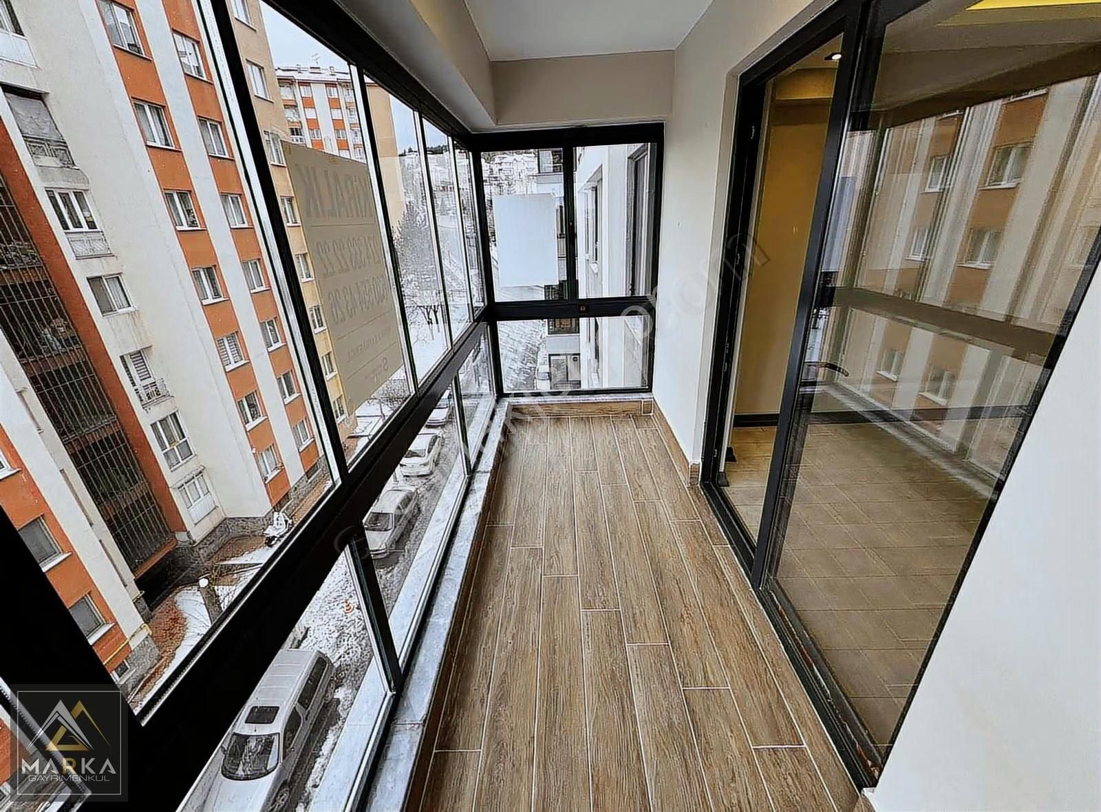 Marka Gayrimenkul'den Atakent Elit Parkta Kiralık 4+1 Lüks Daire - Görsel 16