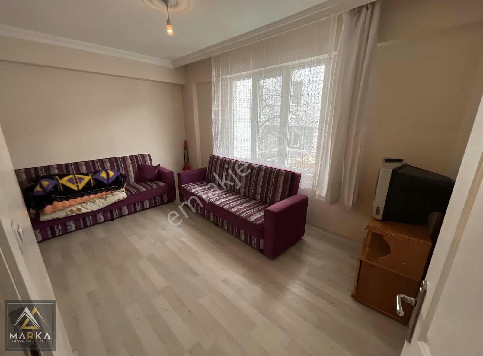 Marka'dan Yunusemre Mah Geniş 2 Oda Ayrı Mutfak Holde 1+1 Eşyalı - Görsel 12