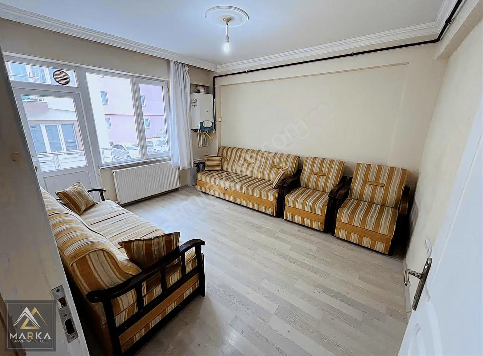 Marka'dan Yunusemre Mah Geniş 2 Oda Ayrı Mutfak Holde 1+1 Eşyalı - Görsel 3