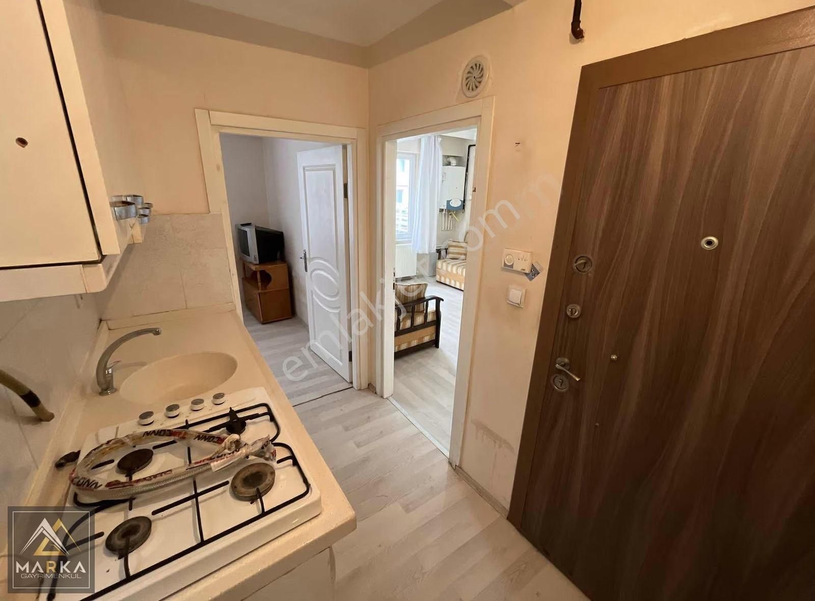 Marka'dan Yunusemre Mah Geniş 2 Oda Ayrı Mutfak Holde 1+1 Eşyalı - Görsel 11