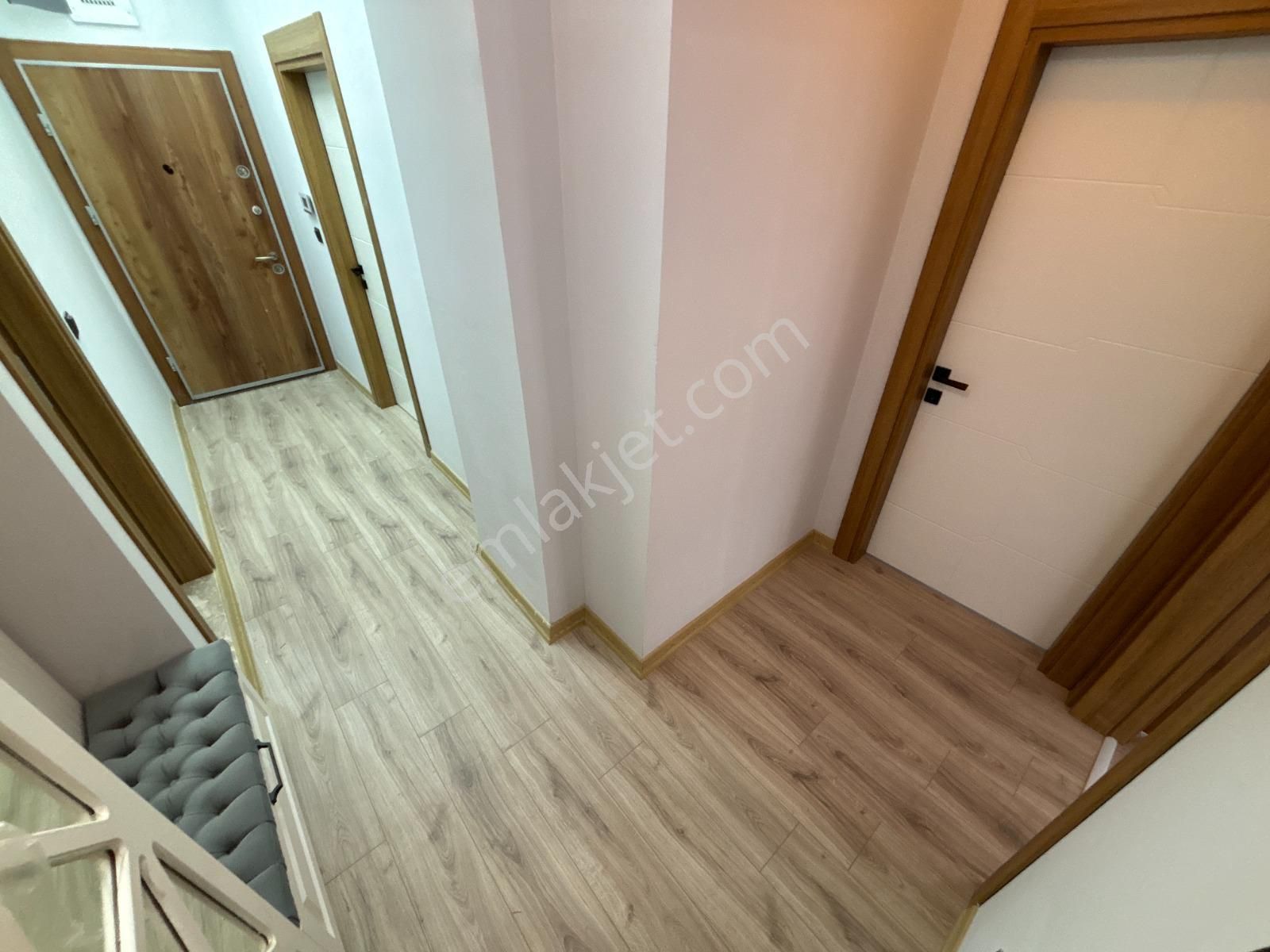 🏡 Referans'tan Şık Tasarımlı Giriş Kat Cam Balkonlu 2+1 Daire - Görsel 5