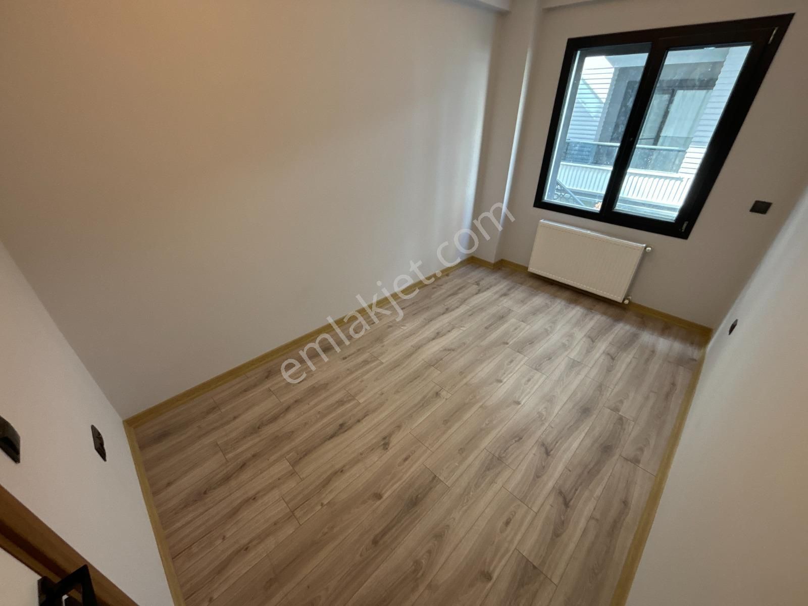 🏡 Referans'tan Şık Tasarımlı Giriş Kat Cam Balkonlu 2+1 Daire - Görsel 10