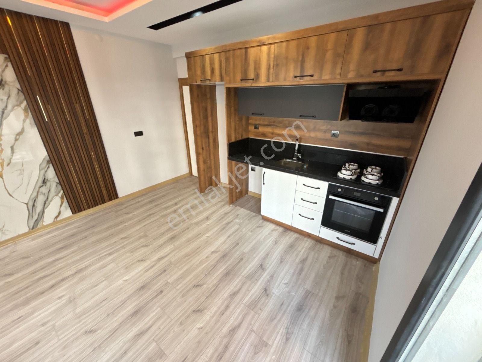 🏡 Referans'tan Şık Tasarımlı Giriş Kat Cam Balkonlu 2+1 Daire - Görsel 6