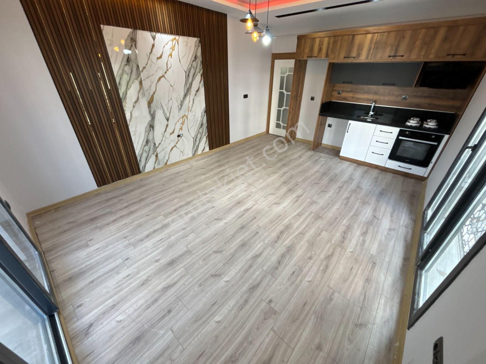 🏡 Referans'tan Şık Tasarımlı Giriş Kat Cam Balkonlu 2+1 Daire - Görsel 8