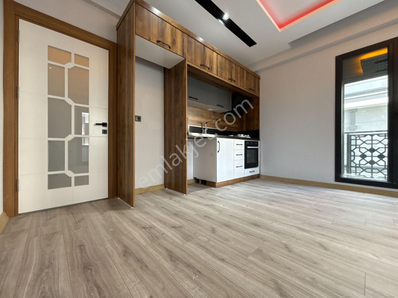 🏡 Referans'tan Şık Tasarımlı Giriş Kat Cam Balkonlu 2+1 Daire - Görsel 16