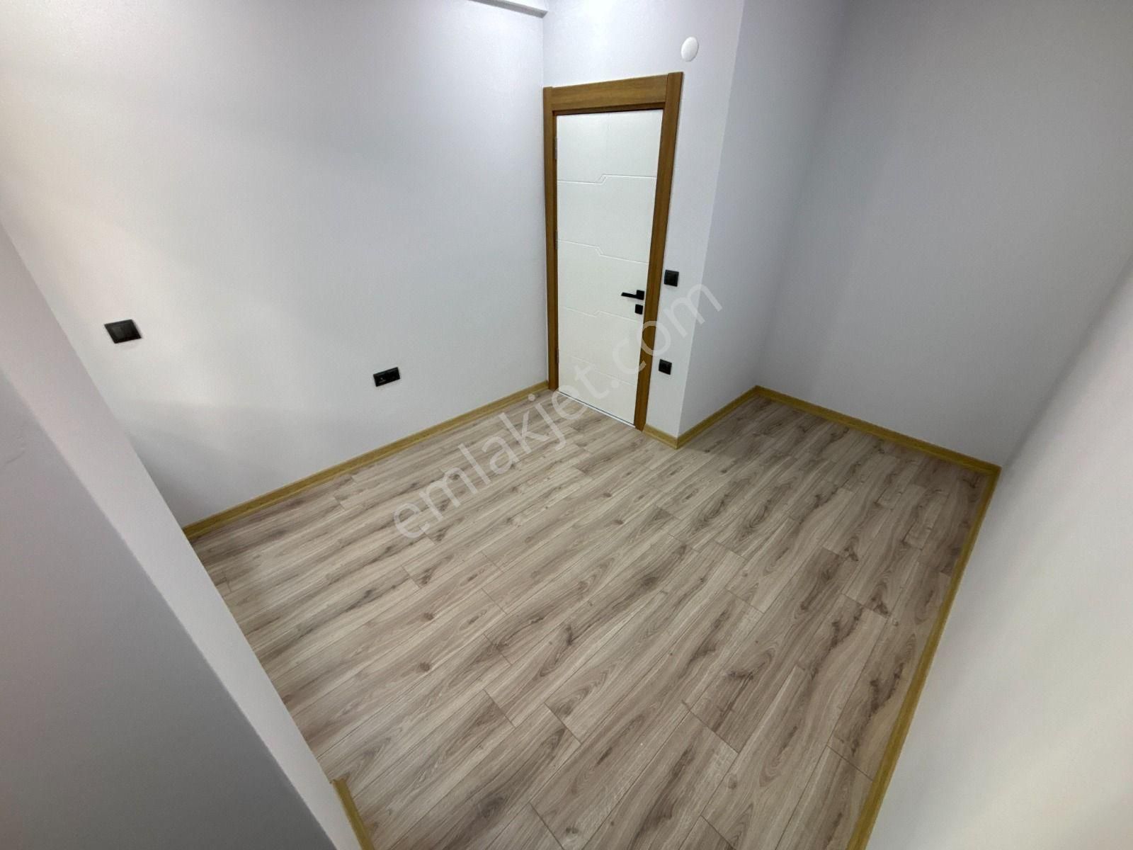 🏡 Referans'tan Şık Tasarımlı Giriş Kat Cam Balkonlu 2+1 Daire - Görsel 21