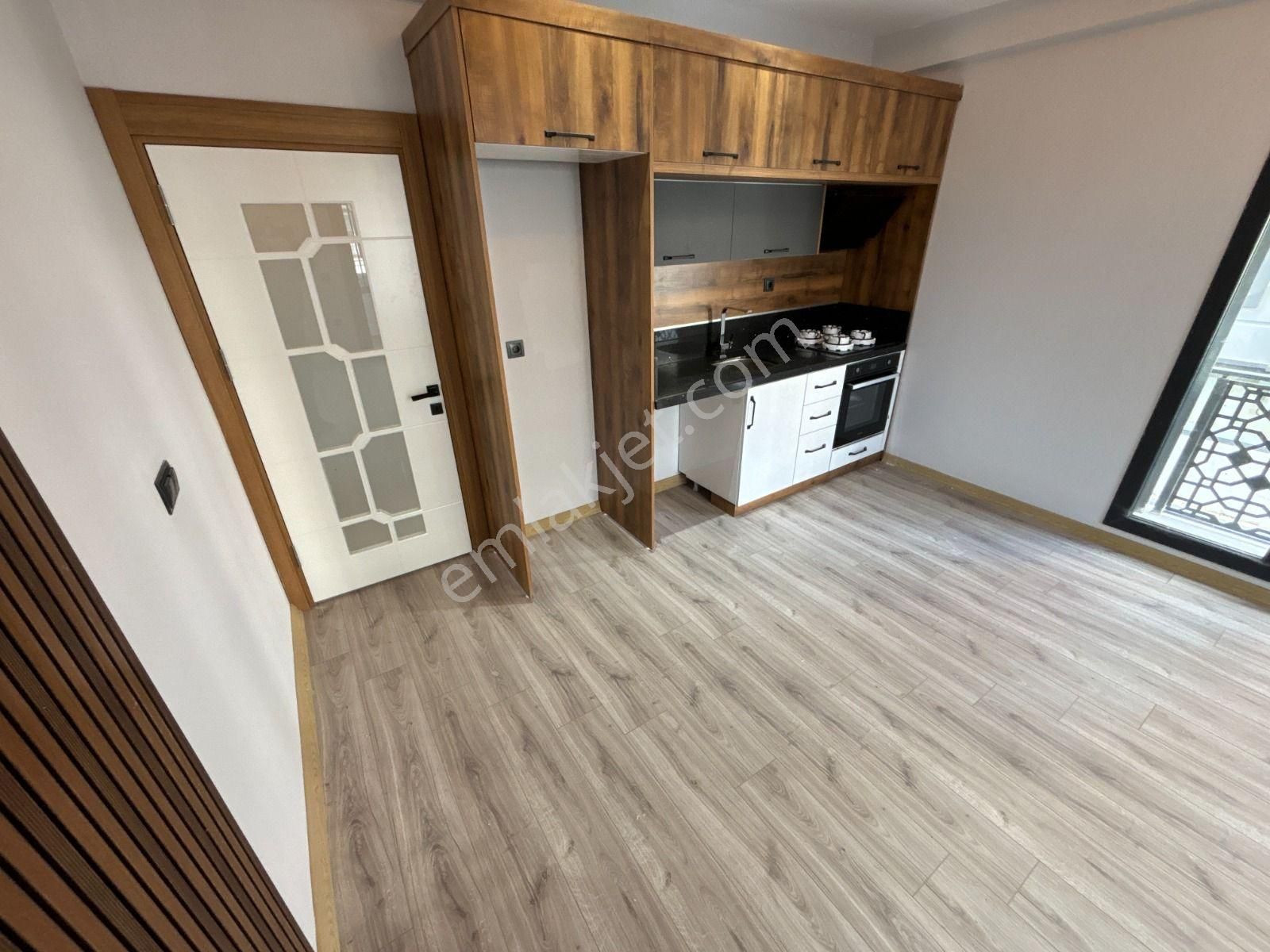 🏡 Referans'tan Şık Tasarımlı Giriş Kat Cam Balkonlu 2+1 Daire - Görsel 3