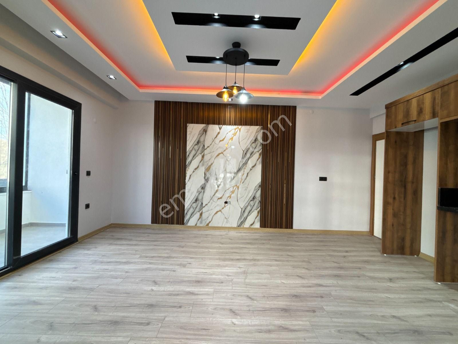 🏡 Referans'tan Şık Tasarımlı Giriş Kat Cam Balkonlu 2+1 Daire - Görsel 20