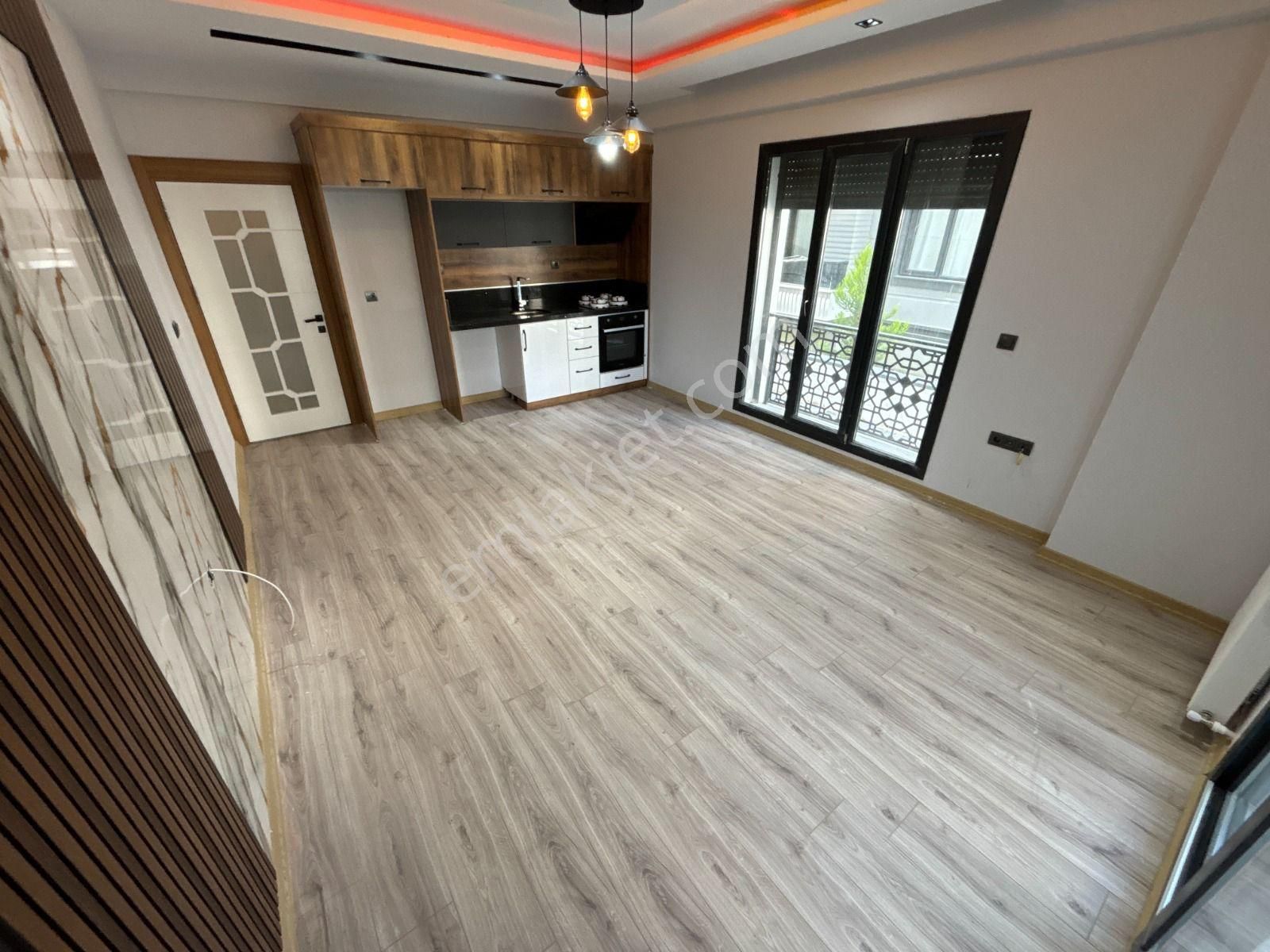 🏡 Referans'tan Şık Tasarımlı Giriş Kat Cam Balkonlu 2+1 Daire - Görsel 24