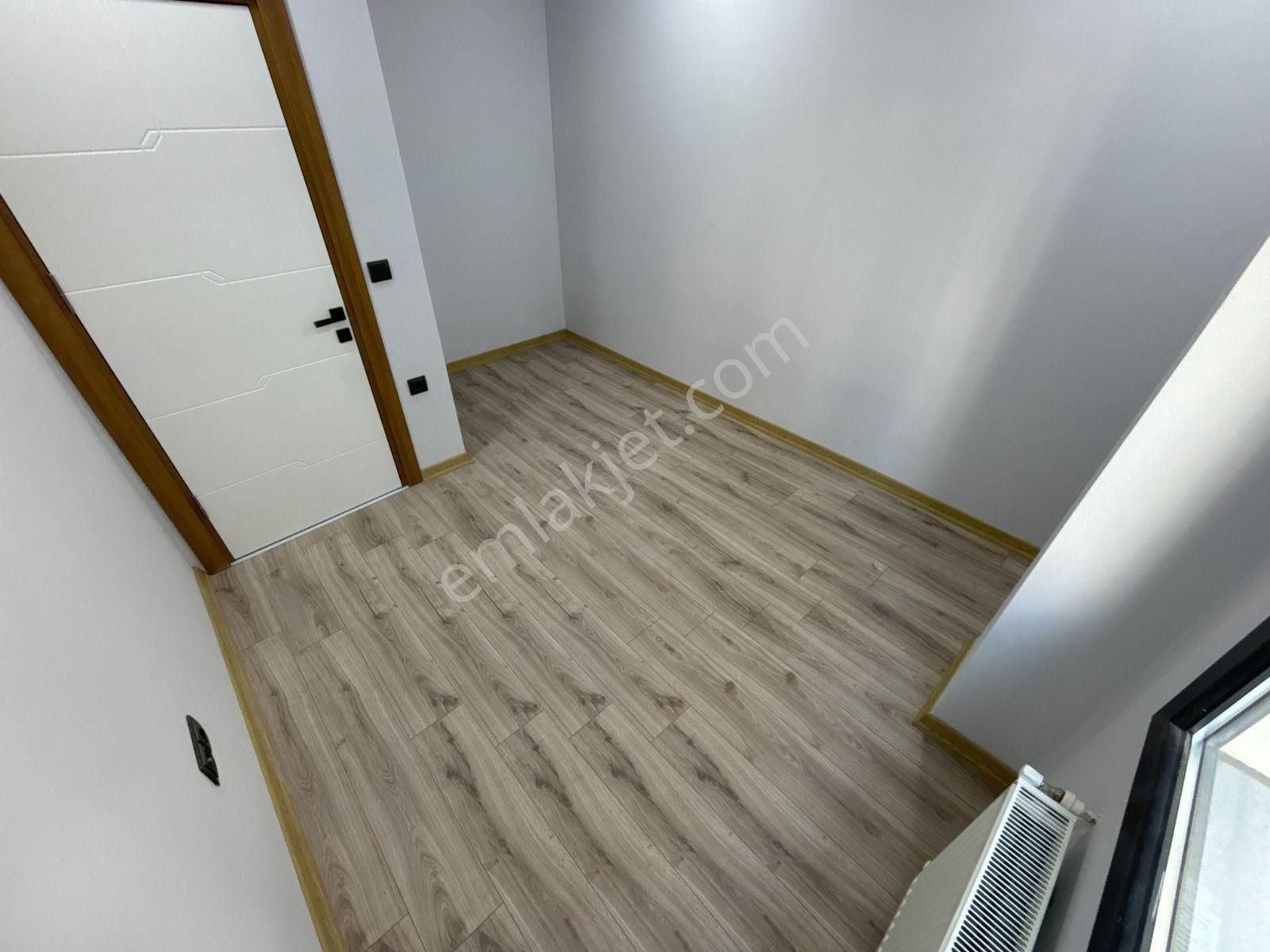 🏡 Referans'tan Şık Tasarımlı Giriş Kat Cam Balkonlu 2+1 Daire - Görsel 4