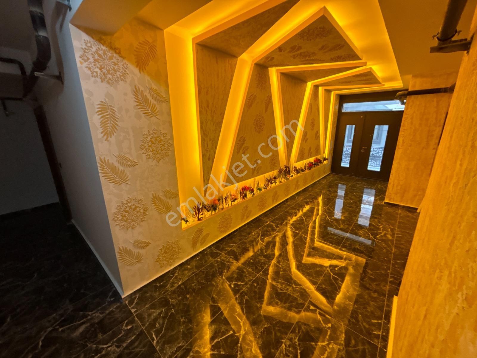 🏡 Referans'tan Şık Tasarımlı Giriş Kat Cam Balkonlu 2+1 Daire - Görsel 19