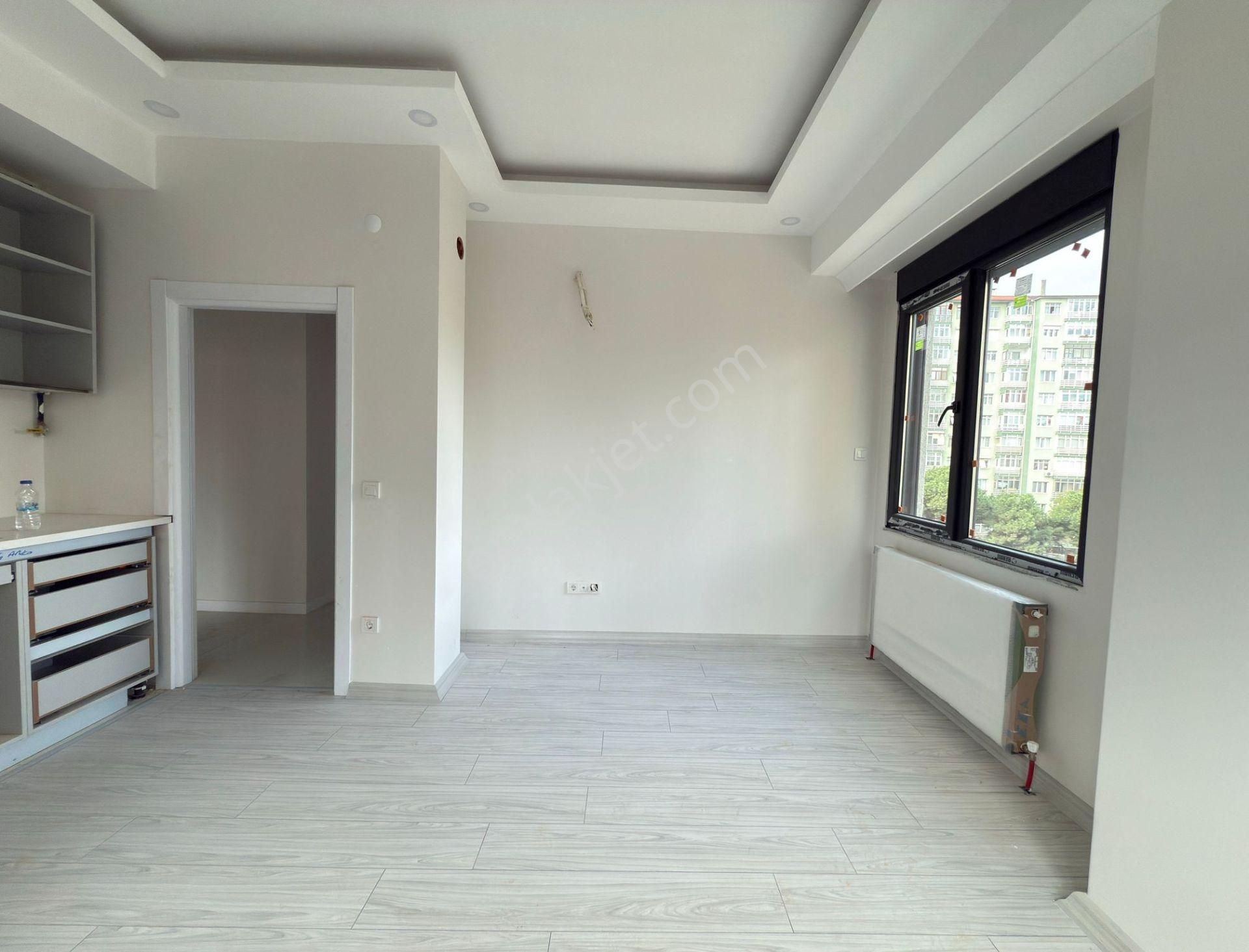 Erenköy'de Satılık 2+1 Sıfır Daire - Görsel 14